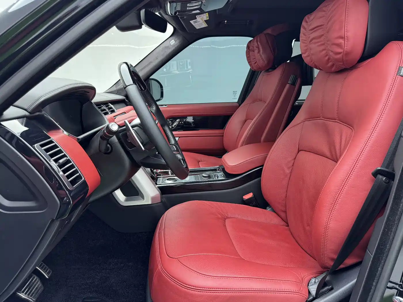 Land Rover Range Rover 2022 3.0 L6 400PS Prestige Genesis Extended Edition фото 11
