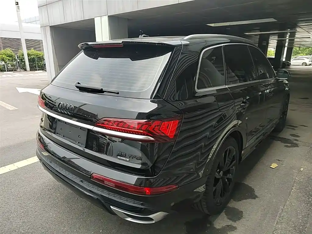 Audi Q7 2022 55 TFSI quattro S line Sport фото 12