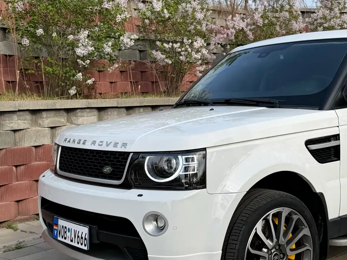 Land Rover Range Rover Sport 2011 5.0 SC V8 HSE фото 4