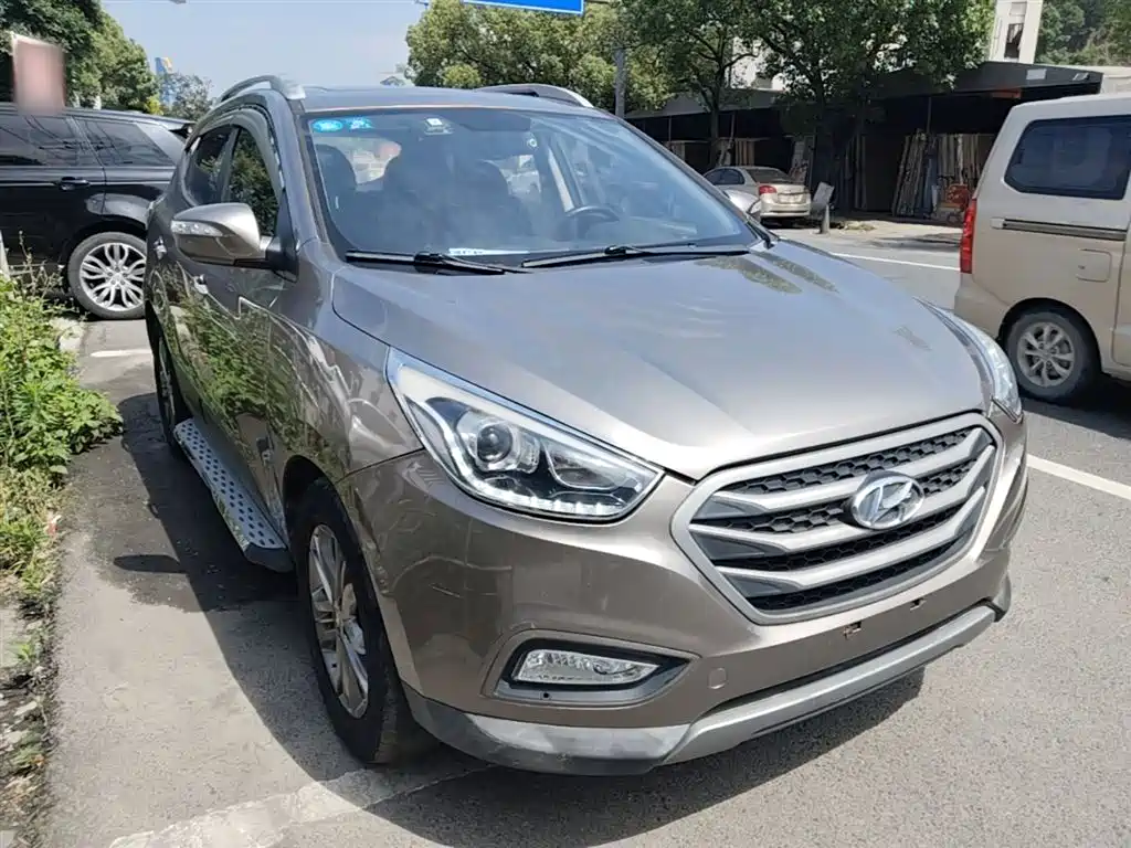 Hyundai Beijing Hyundai ix35 2013 2.0L Auto 2WD Smart GLS China IV фото 4