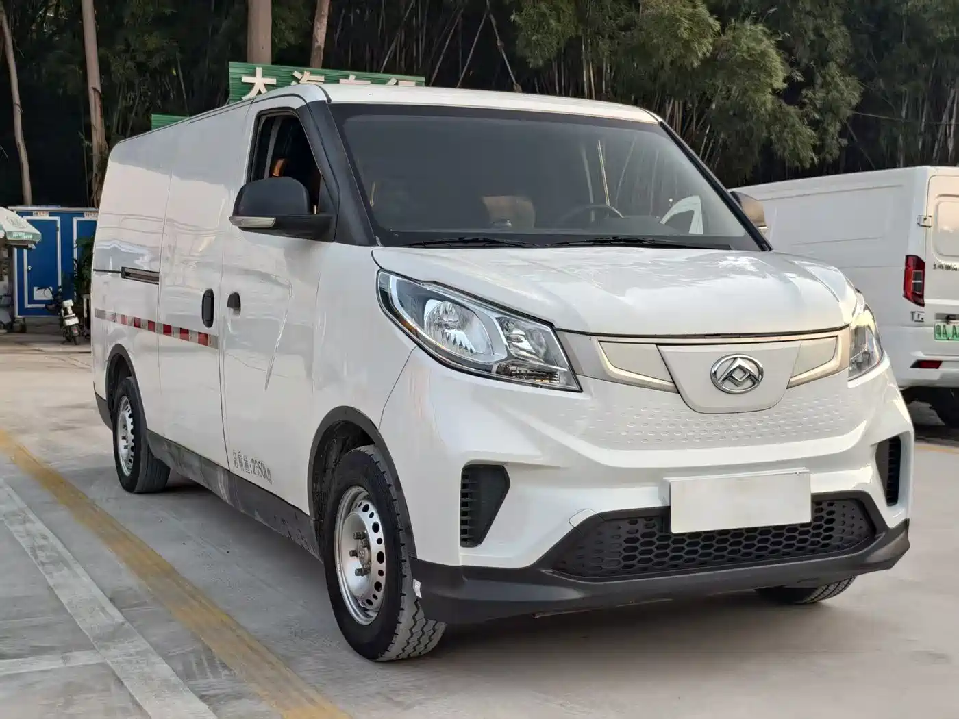 SAIC MAXUS CHASE EV30