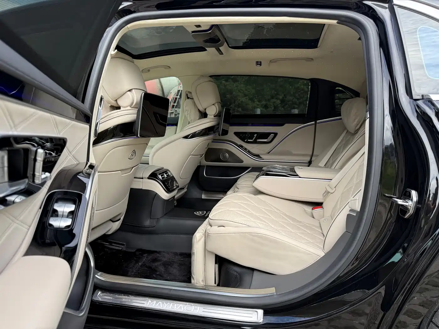 Mercedes-Benz Maybach S-Class 2024 Facelift S 480 4MATIC фото 13