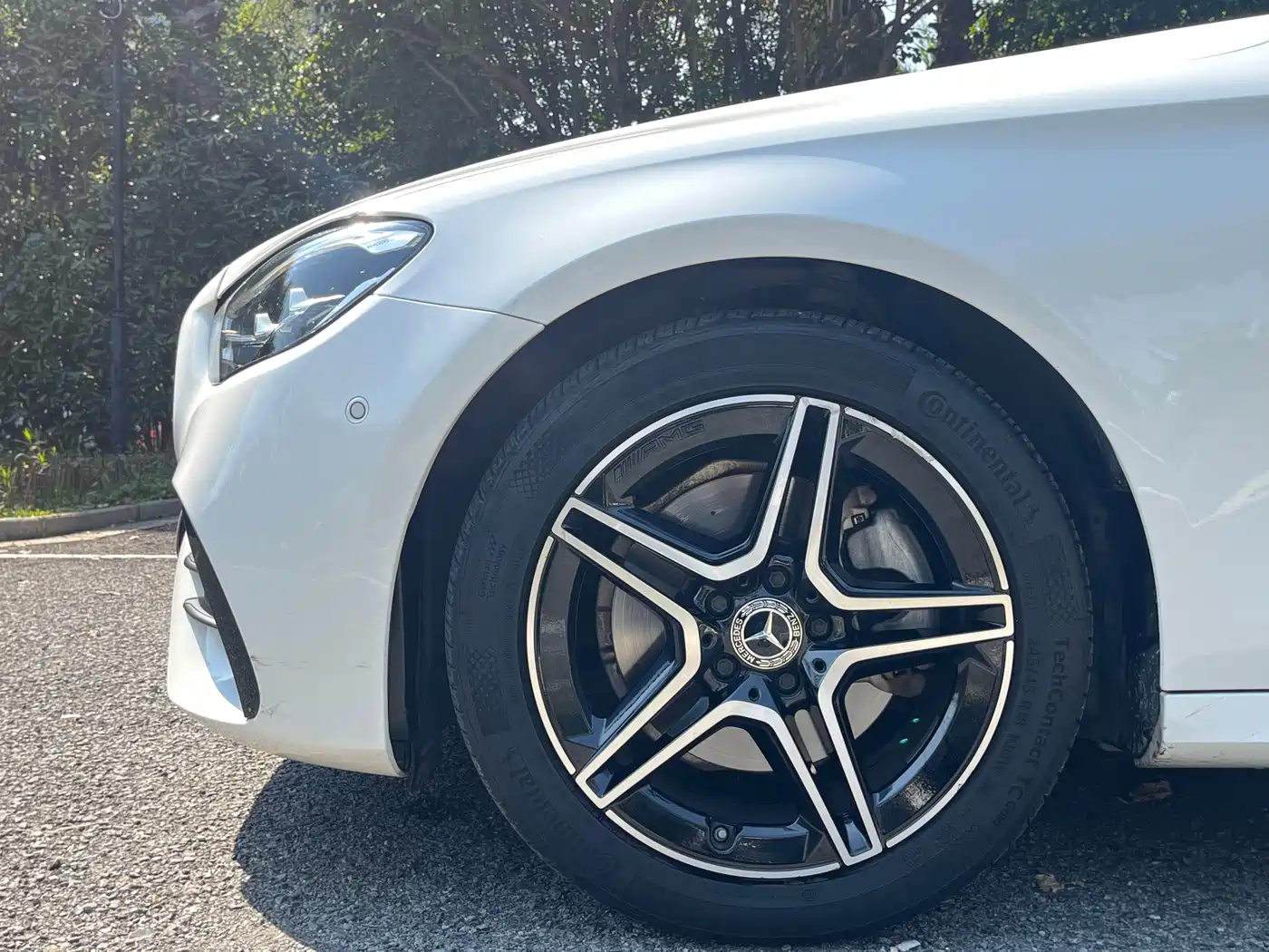 MERCEDES-BENZ E CLASS