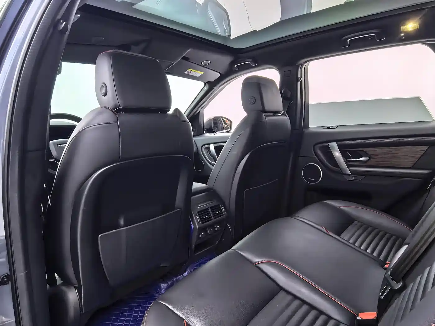 LAND ROVER DISCOVER SPORTS