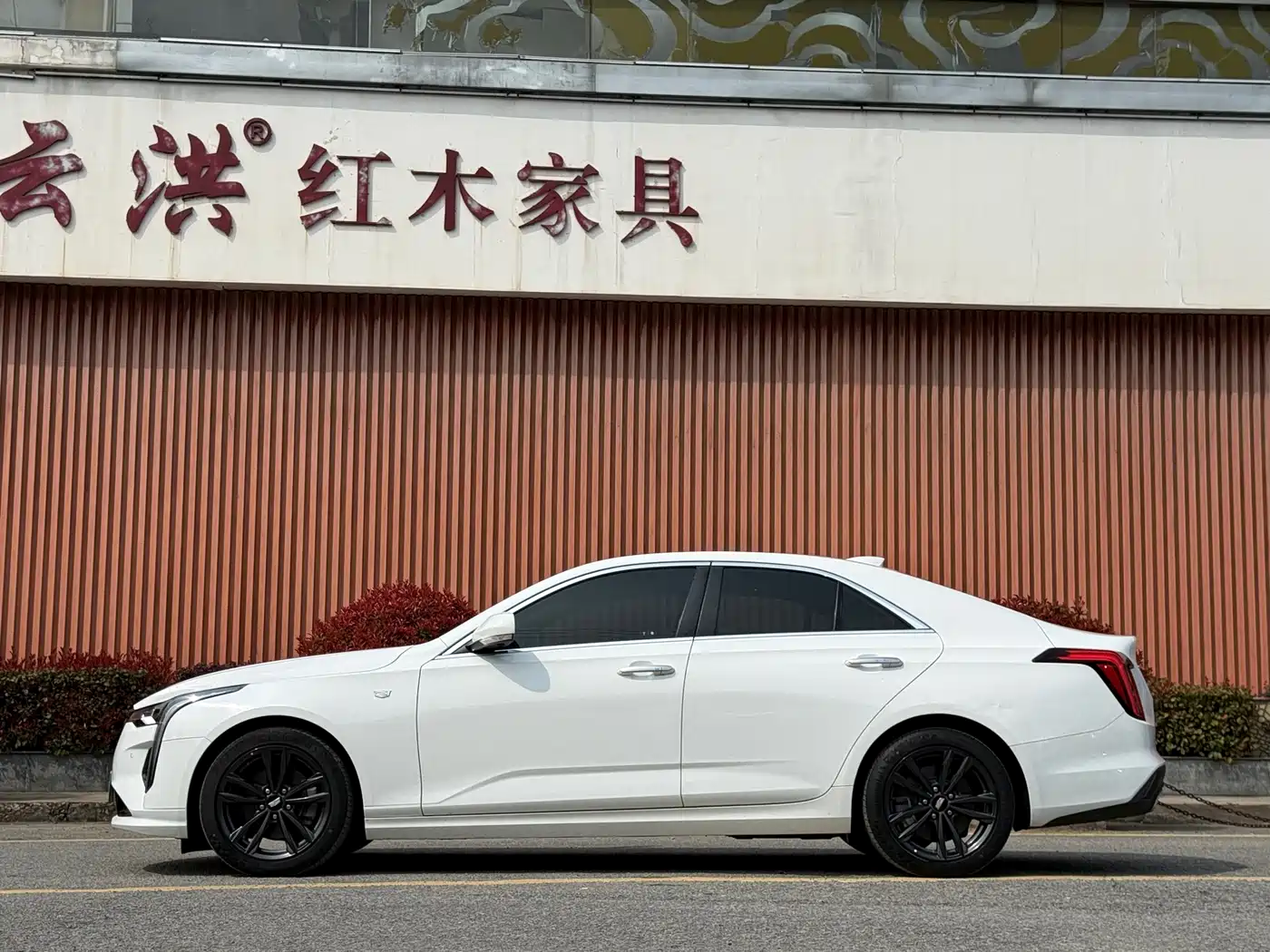 CADILLAC CT4