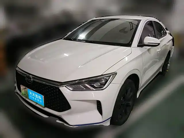  BYD BYD e3 2021 Leading Comfort Edition