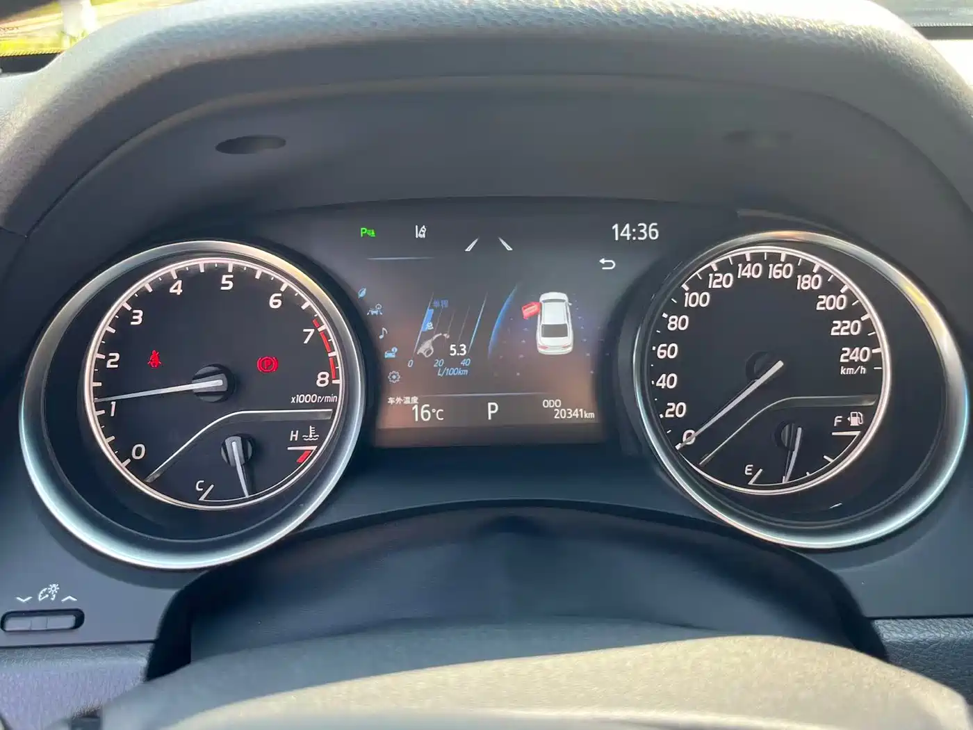 Toyota Camry 2021 2.0G Luxury Edition фото 15