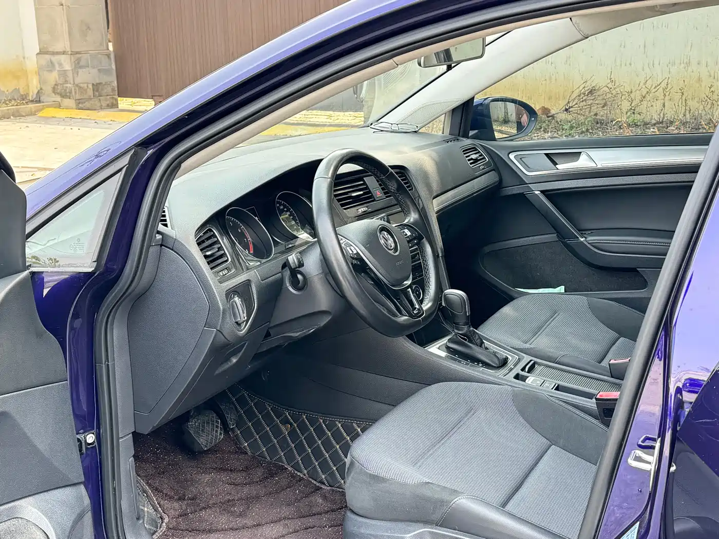 Volkswagen Golf 2018 230TSI Automatic Comfort фото 8
