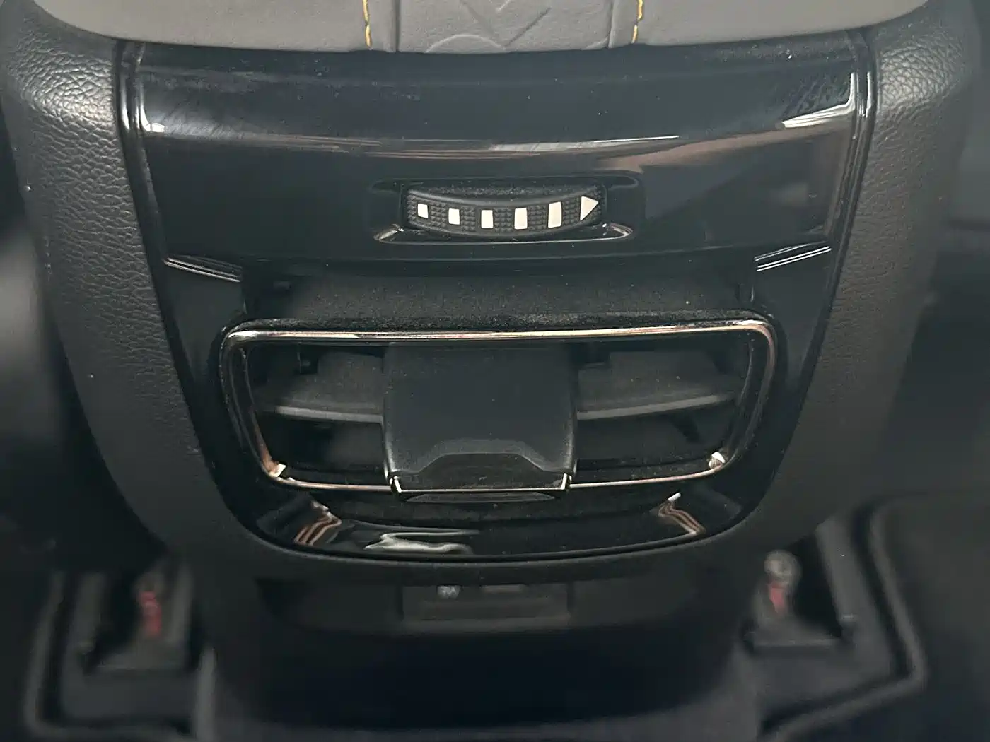 GAC Trumpchi Trumpchi Emkoo 2024 Model 270T DCT Shadow Leopard S Edition фото 15