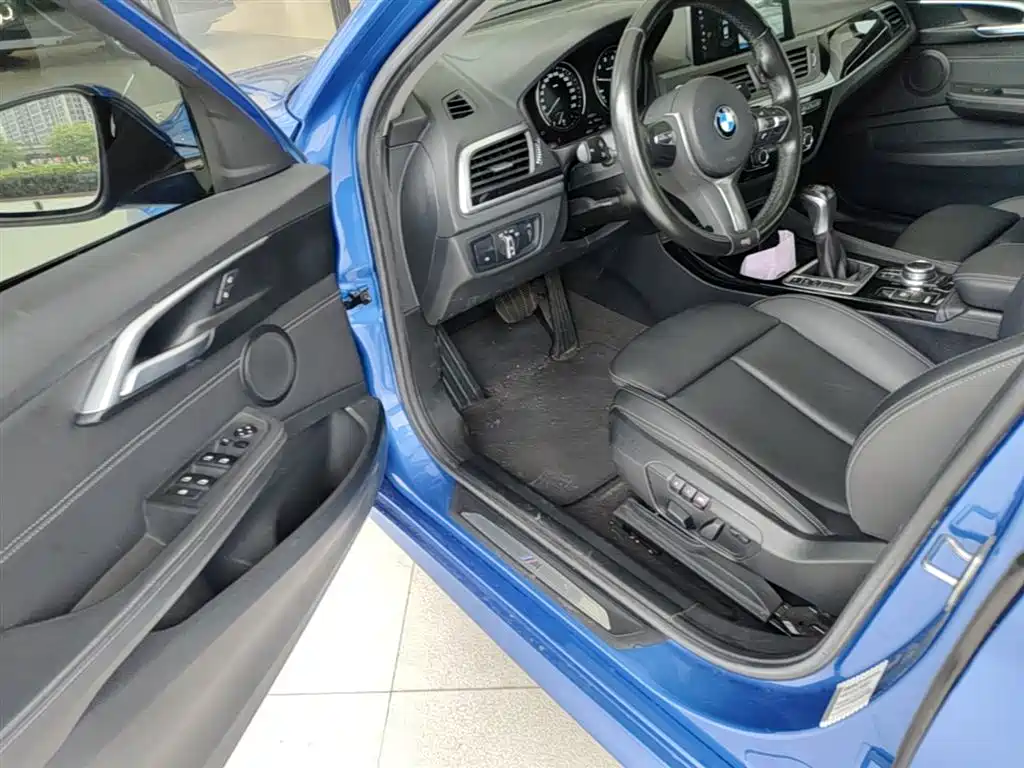 BMW 1 Series 2019 118i M Sport Package фото 23