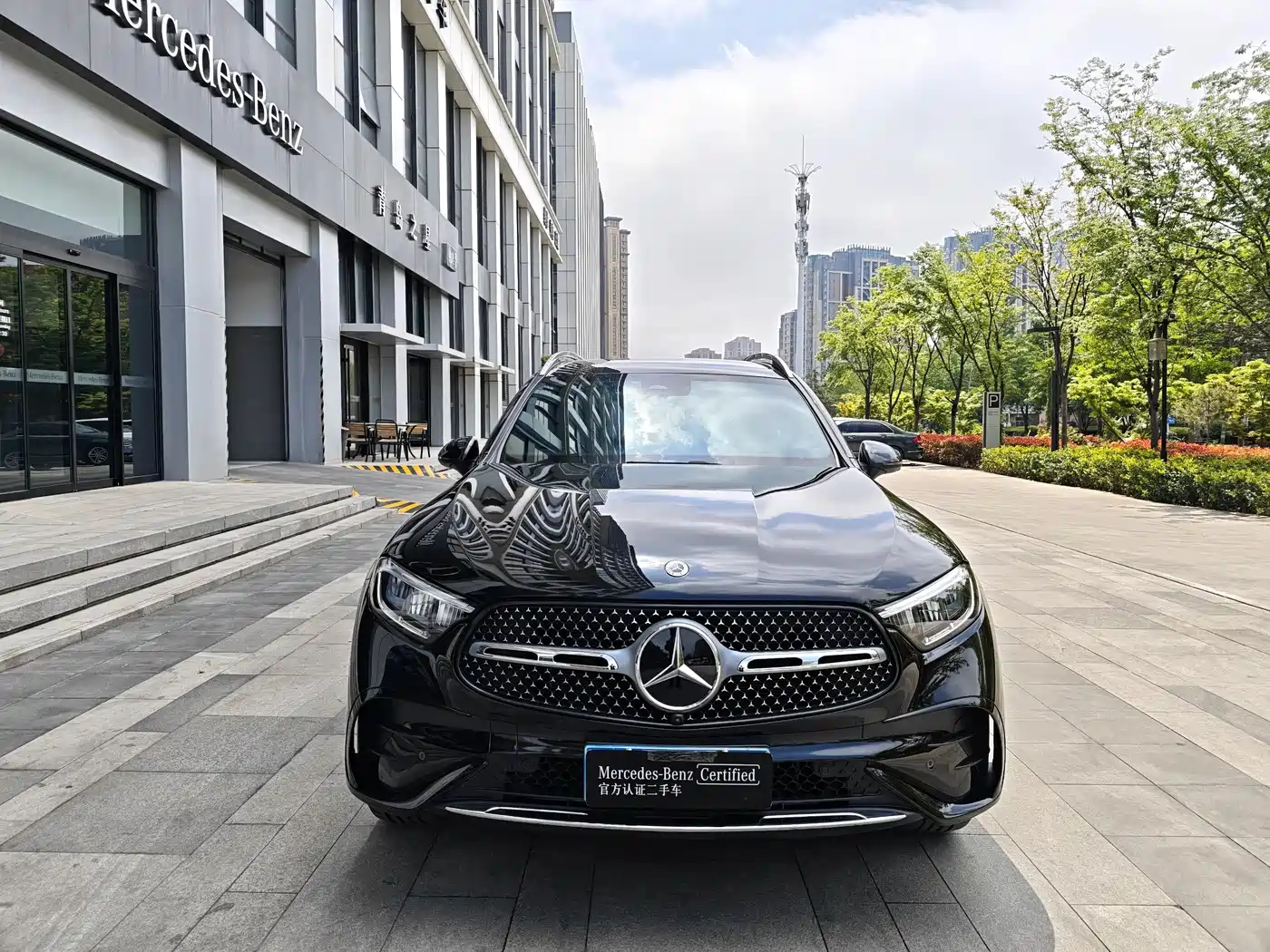 MERCEDES-BENZ GLC