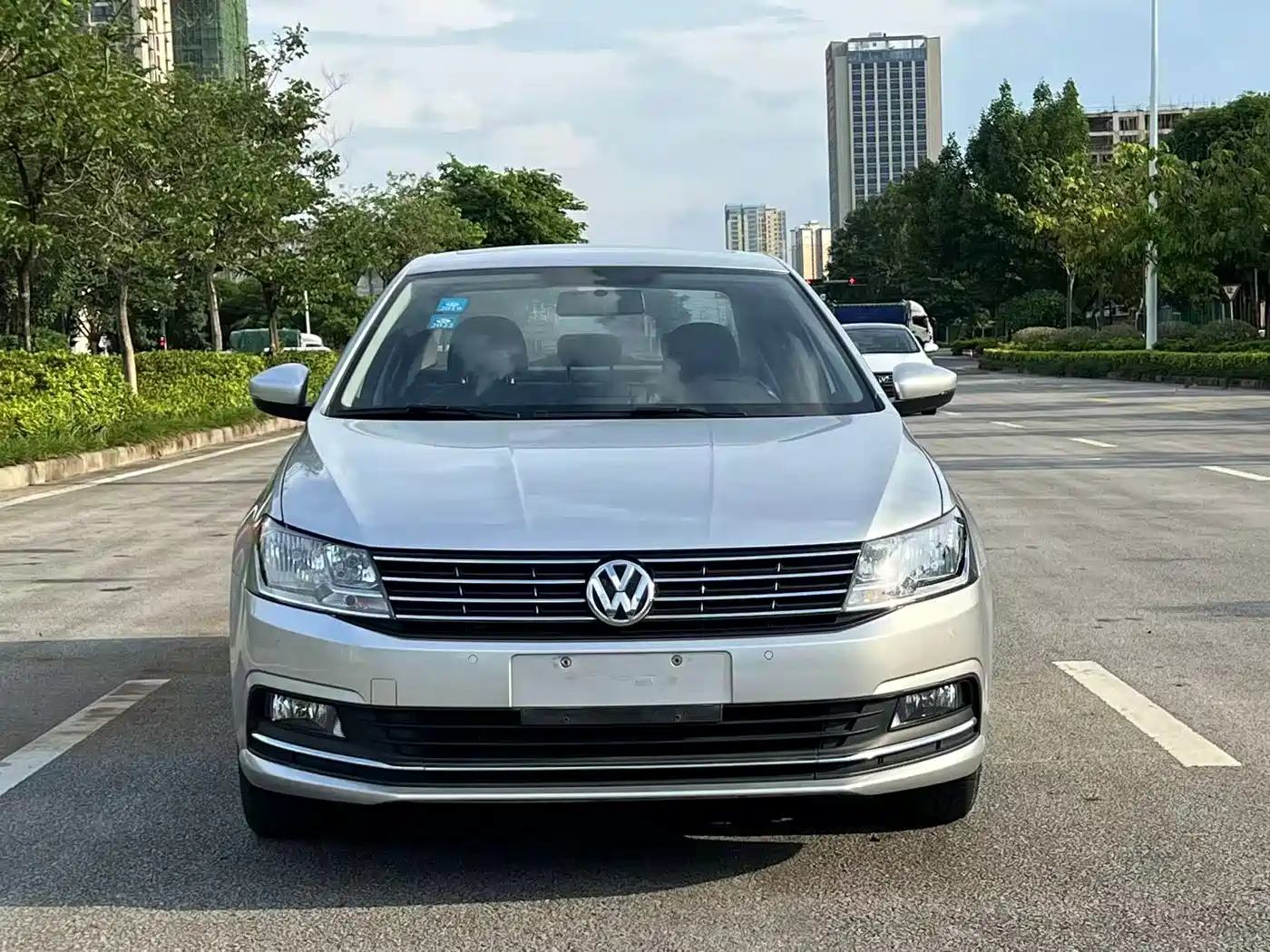 Фото 2 - Volkswagen Lavida