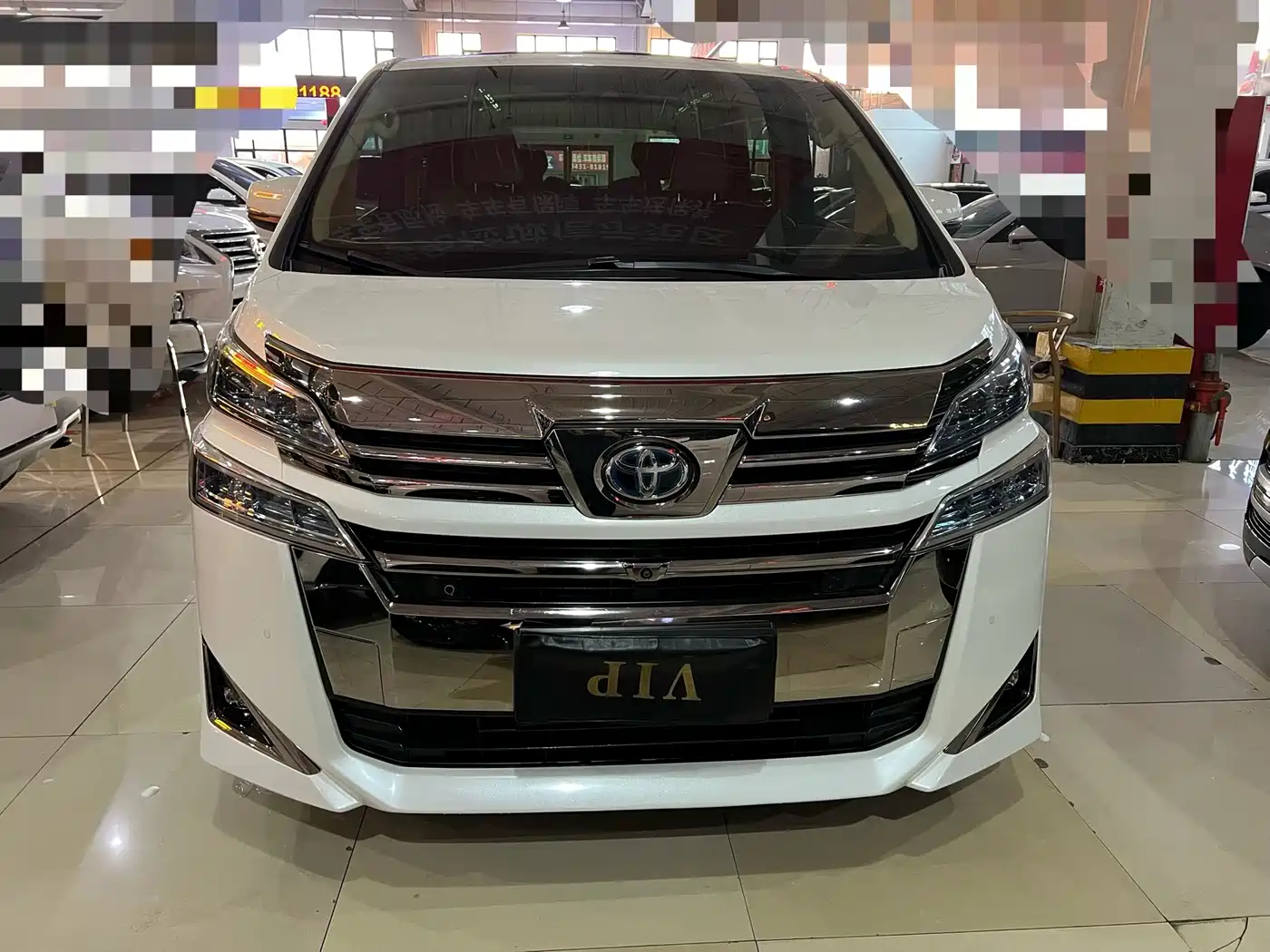 Toyota Vellfire 2020 Twin Engine 2.5L HV Premium Edition фото 2