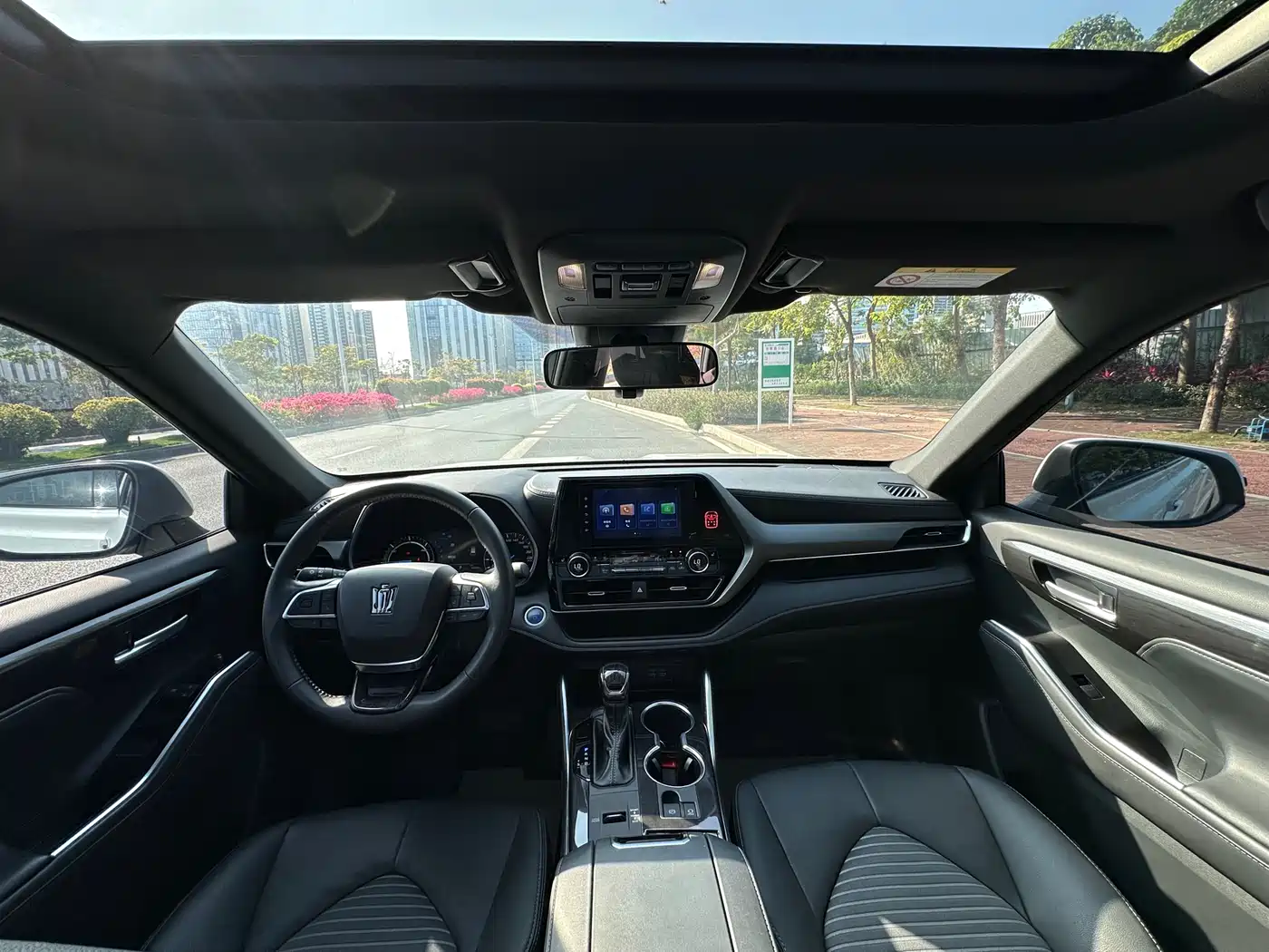 Toyota Crown Kluger 2022 2.5L HEV 4WD Luxury Edition фото 8