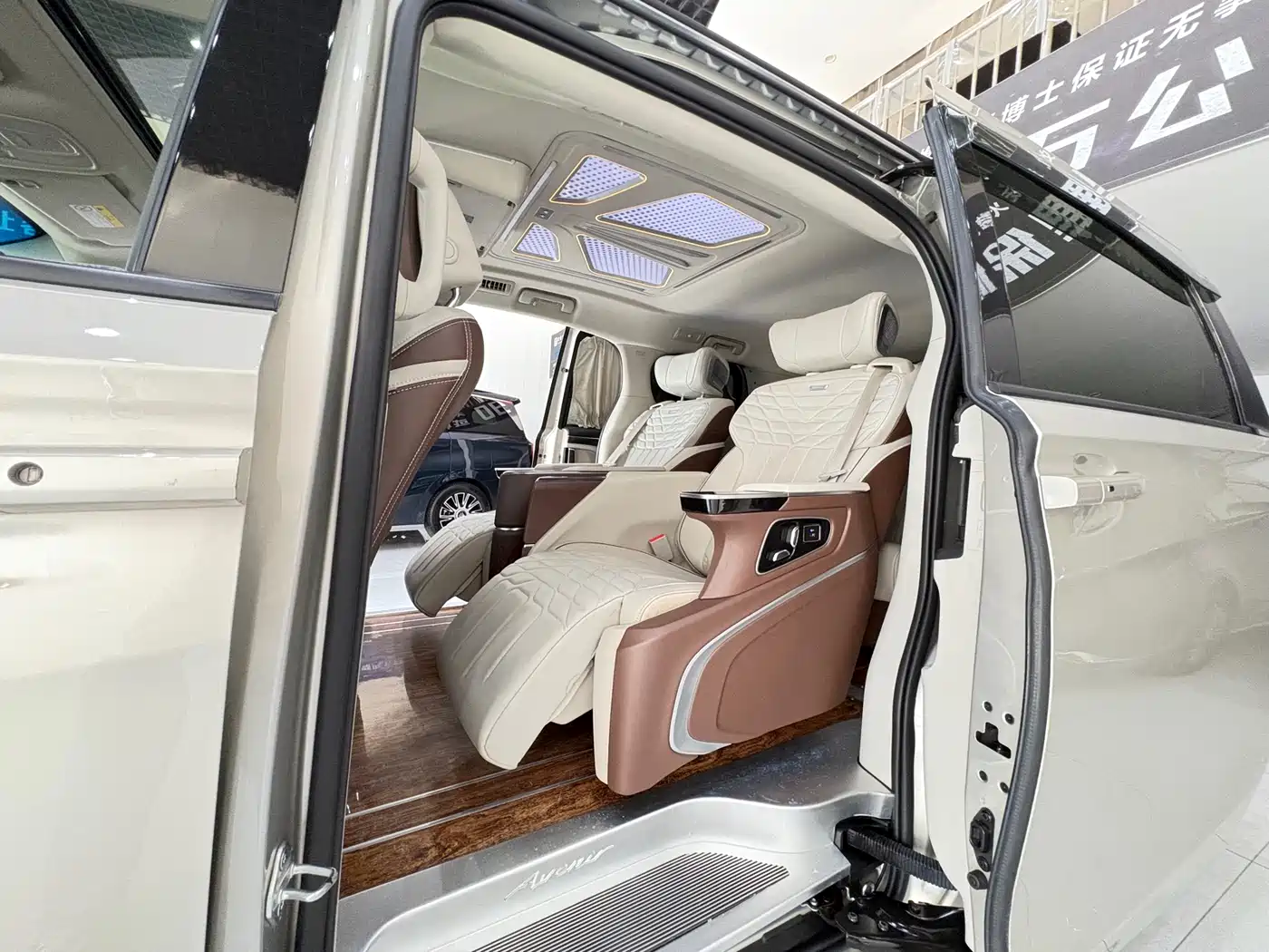 Buick GL8 2022 ES Landmark 653T Comfort фото 13