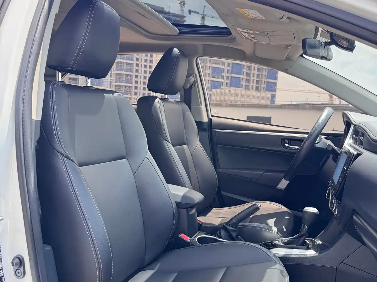 Toyota Levin 2018 185T CVT Luxury Edition фото 11
