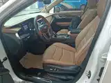 صورة 15 - Cadillac XT5