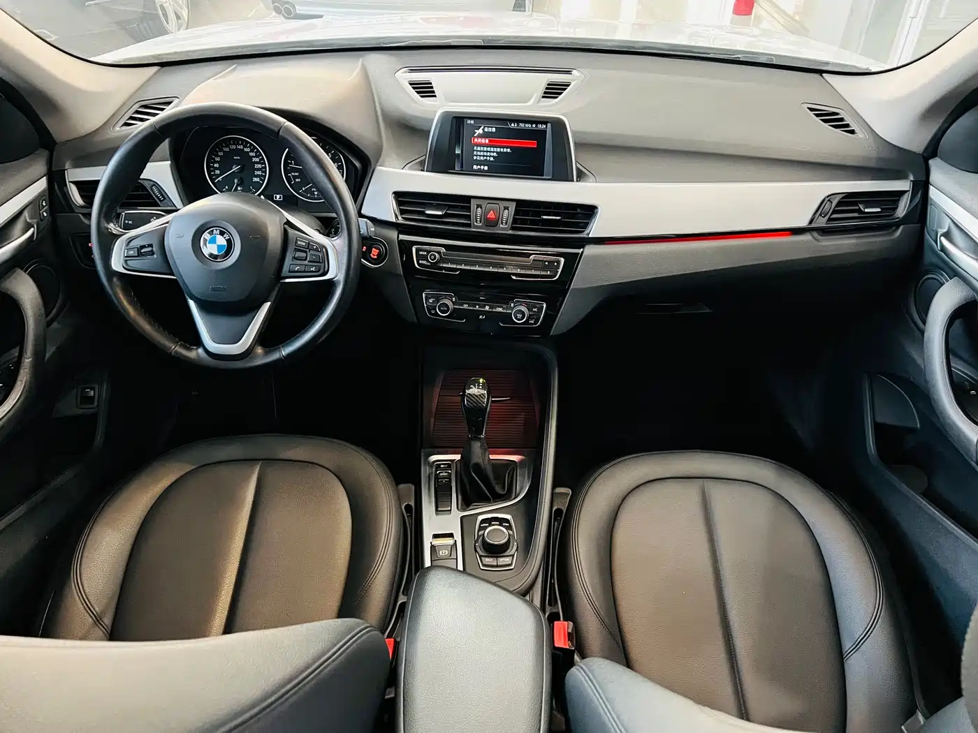 BMW X1 2018 sDrive20Li Leading Model фото 24