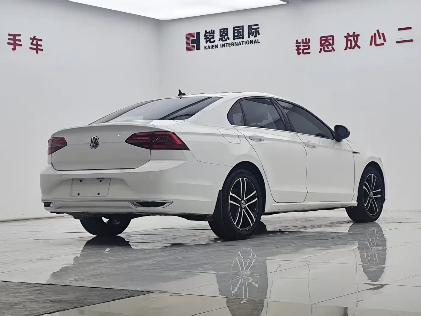 Volkswagen Lamando 2021 280TSI DSG Comfort Edition фото 21