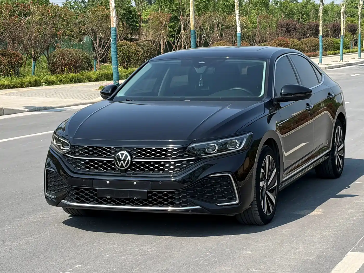 Volkswagen Passat 2022 330TSI Starlight Luxury Edition