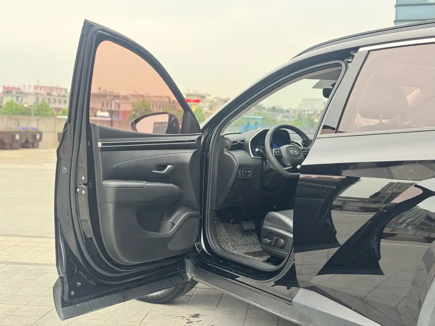 Hyundai Tucson 2023 Tucson L 1.5T Automatic 2WD DLX Luxury Edition фото 12
