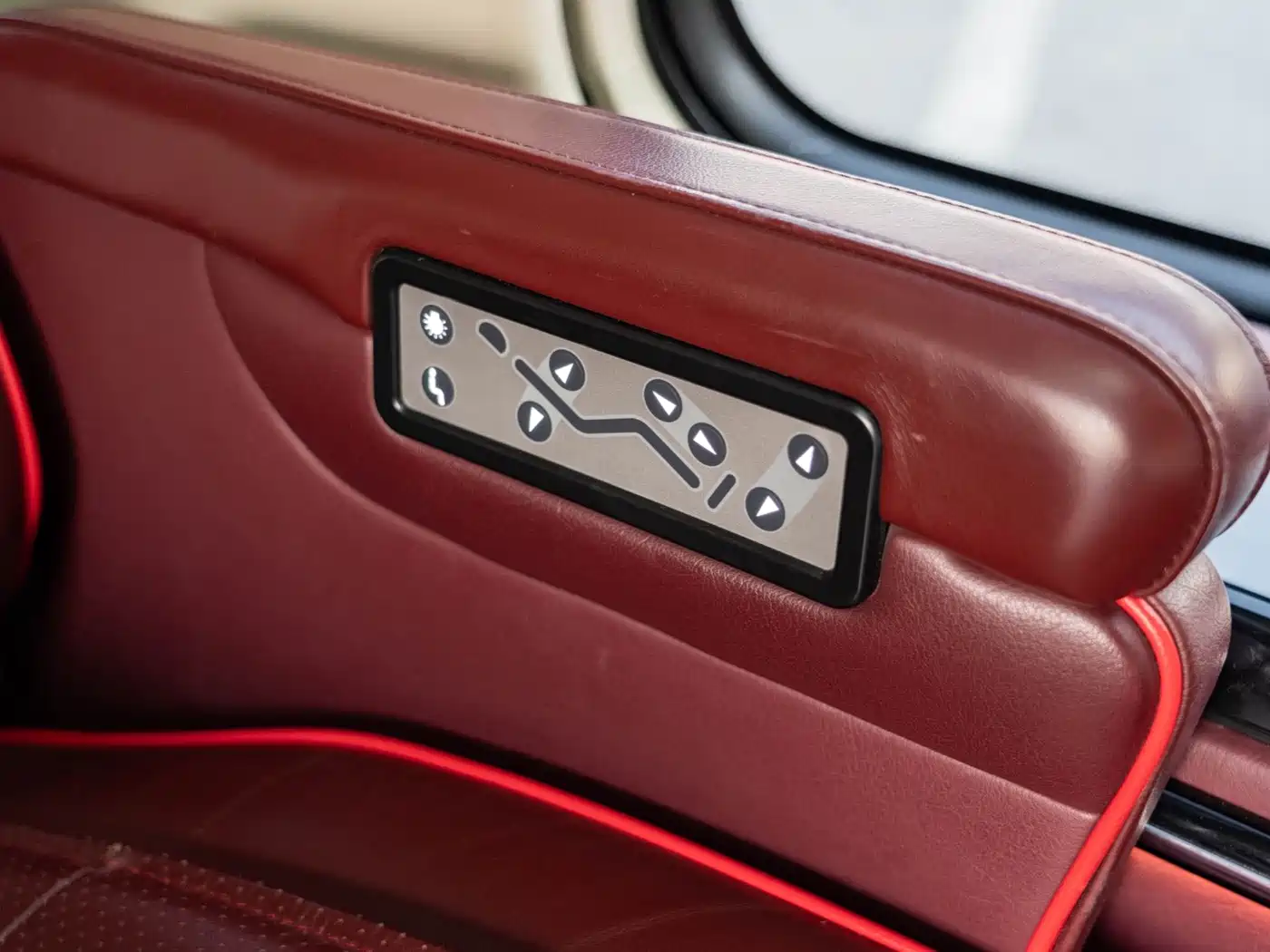 GMC Savana 2015 2015 6.0L G600L Elegance Edition