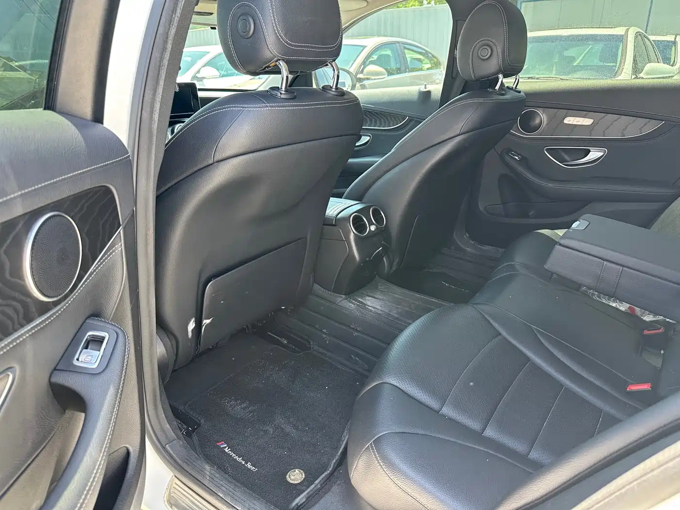 Mercedes-Benz C-Class 2016 C 180 L Sport фото 4