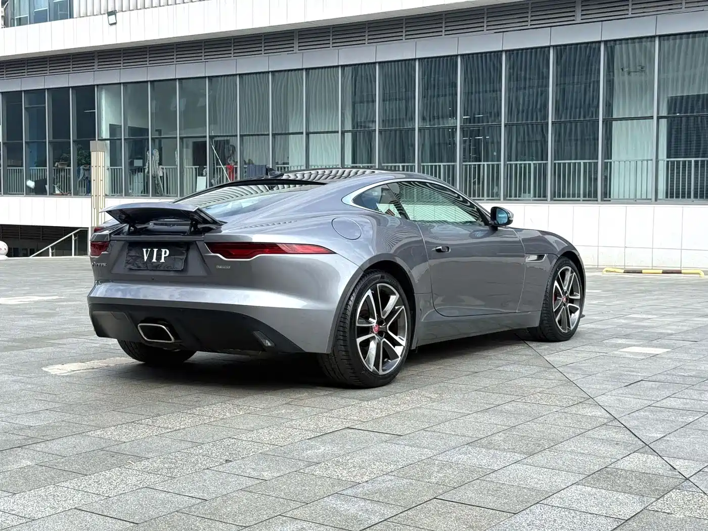 Photo 13 - Jaguar F-TYPE