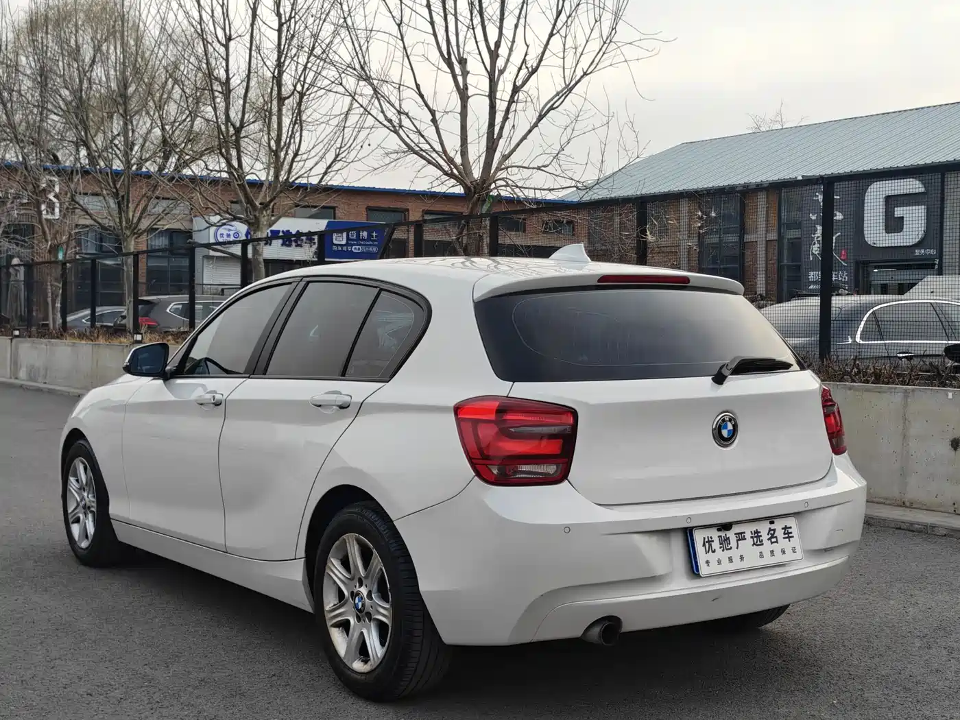 BMW 1 Series (Import) 2013 Facelift 116i Leading Model фото 8