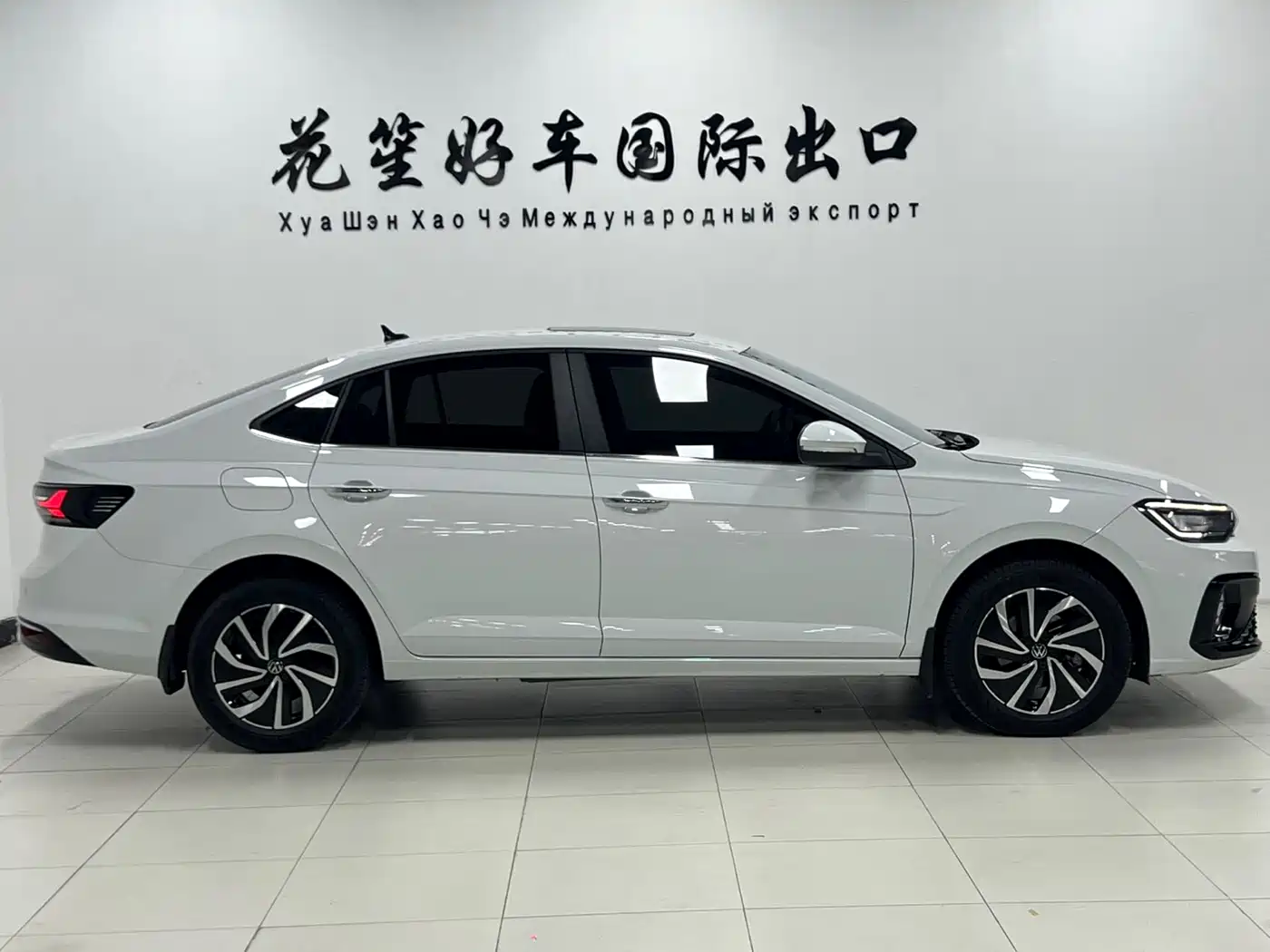 Volkswagen Lavida 2023 New Trend 1.5L Auto Aspiration Edition фото 4