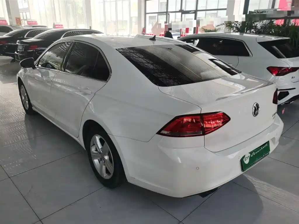 Volkswagen Lamando 2017 230TSI DSG Trend Edition фото 5