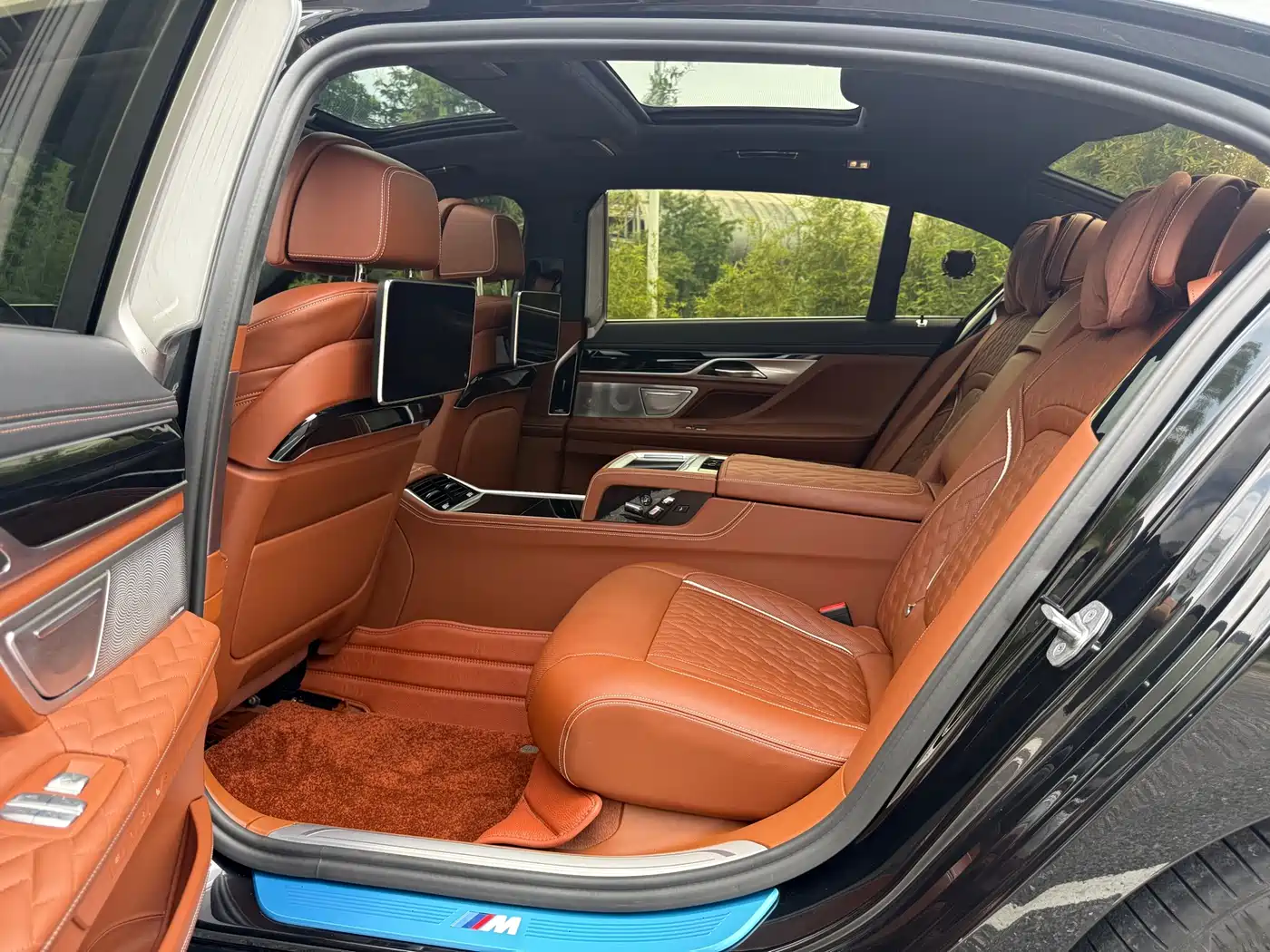 BMW 7 Series 2019 750Li xDrive V8 M Sport Package фото 11