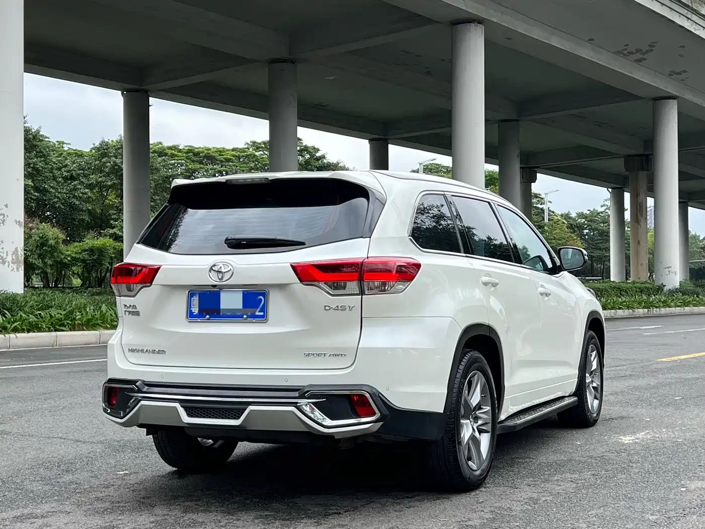 Toyota Highlander 2018 2.0T 4WD Luxury 7-seater China VI фото 21