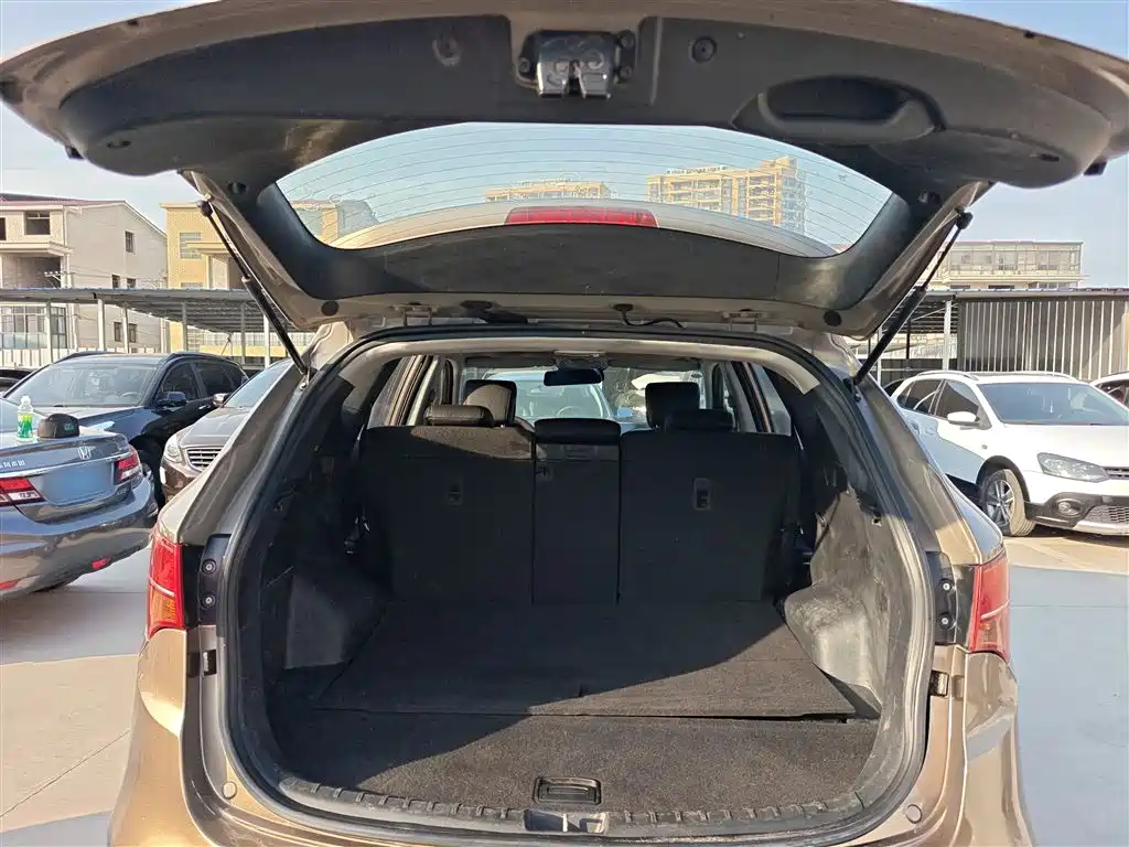 Hyundai Santa Fe 2013 Model 2.4L Automatic 2WD Comfort фото 16