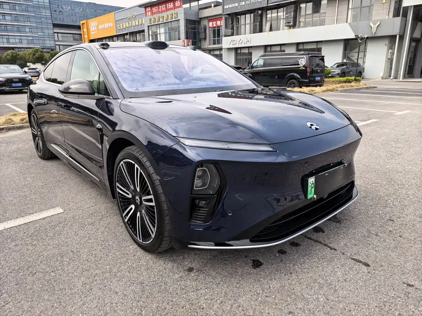 NIO NIO ET9