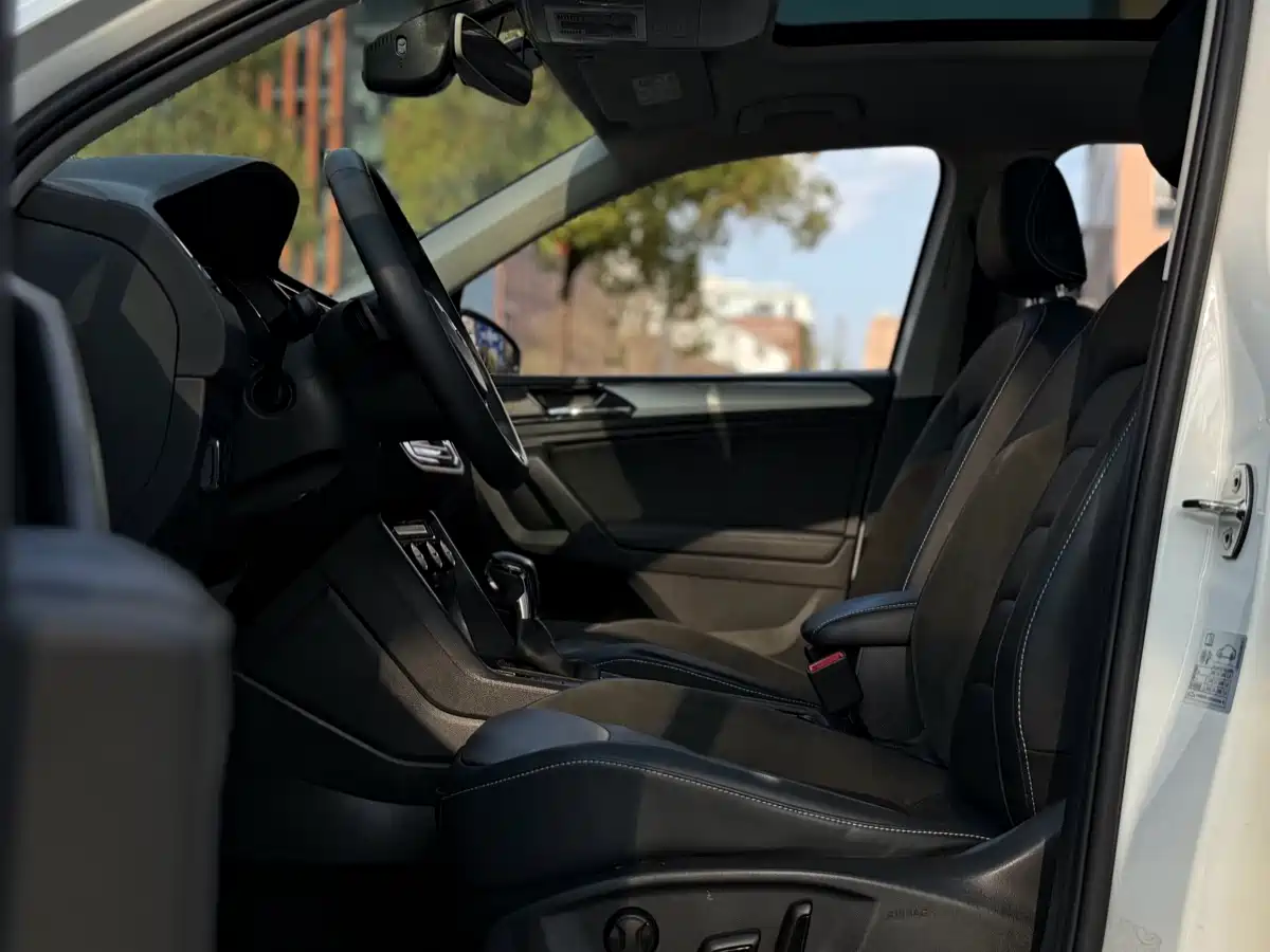 Volkswagen Tiguan L 2018 330TSI Automatic 2WD Luxury Edition фото 5
