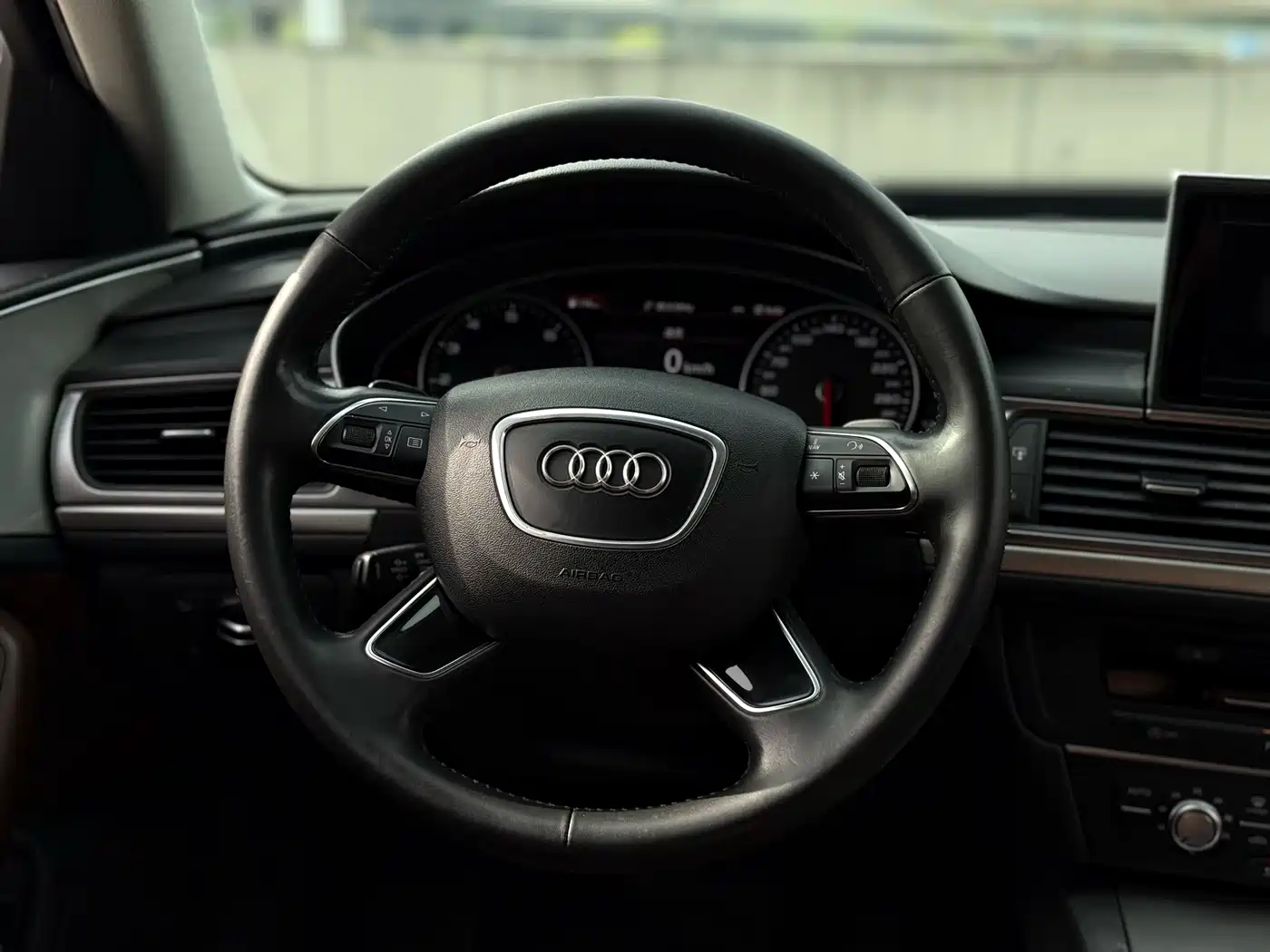 Audi A6L 2018 30th Anniversary 35 TFSI Fashion фото 6