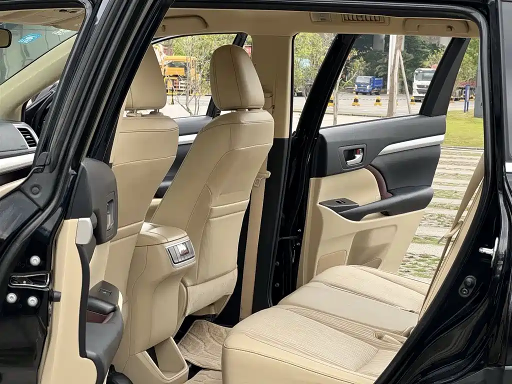 Toyota Highlander 2017 2.0T 4WD Elite 7-Seater фото 5