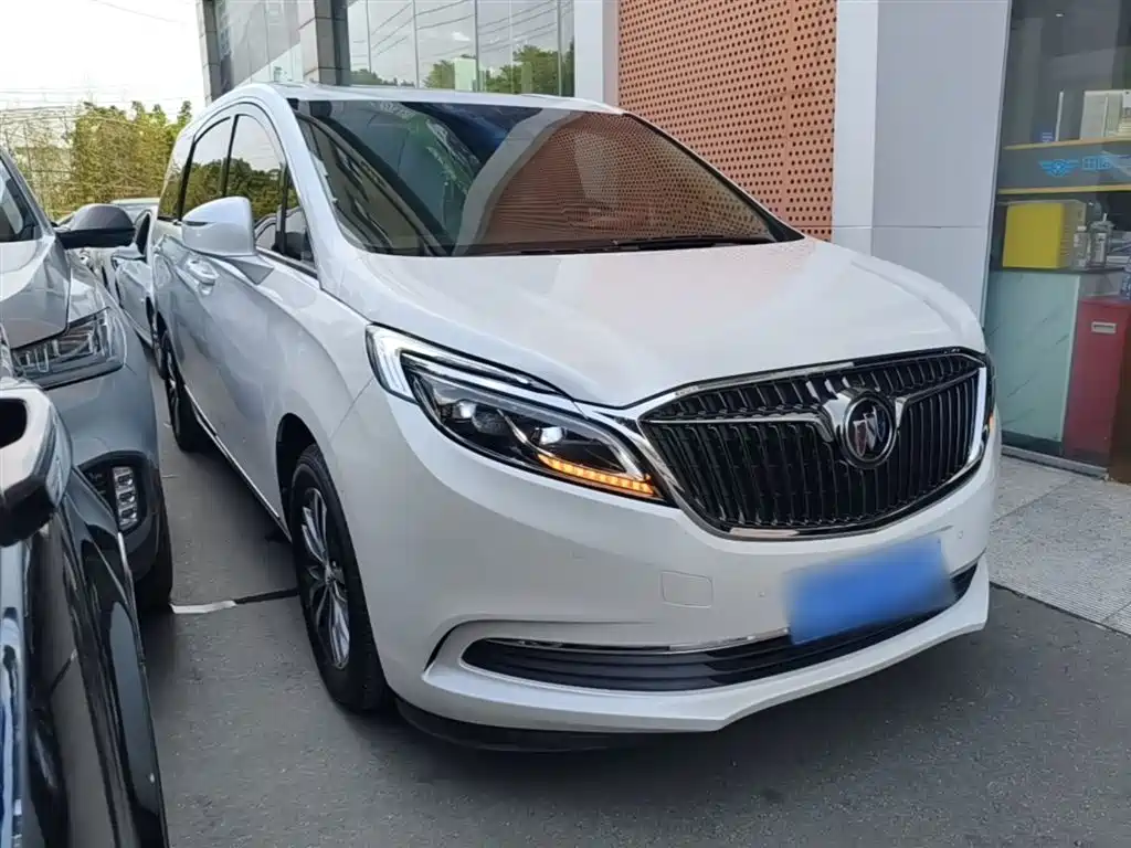 Buick GL8 2017 ES 28T Flagship China V фото 4