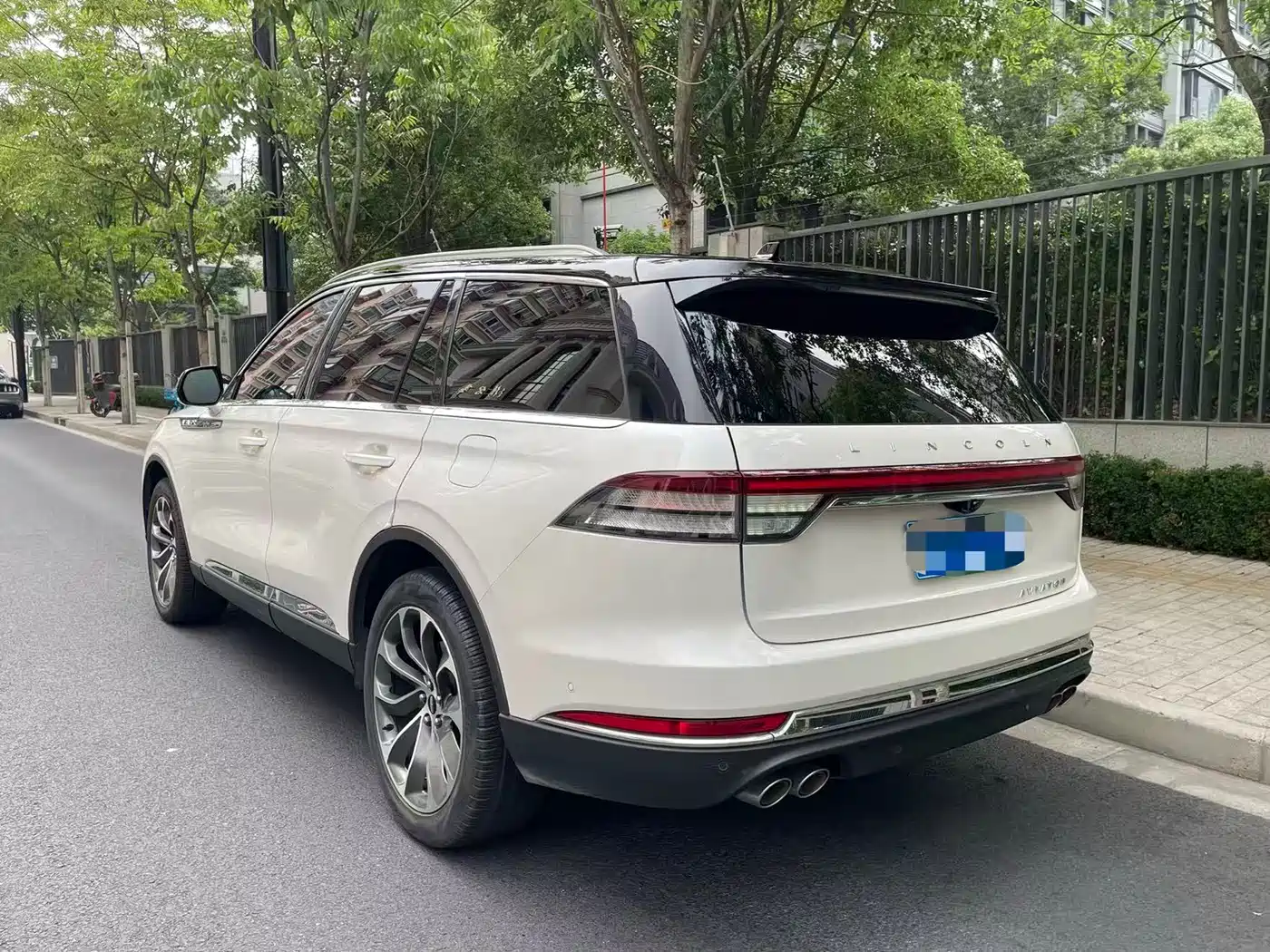 Lincoln Aviator 2020 3.0T V6 4WD Executive Edition фото 5