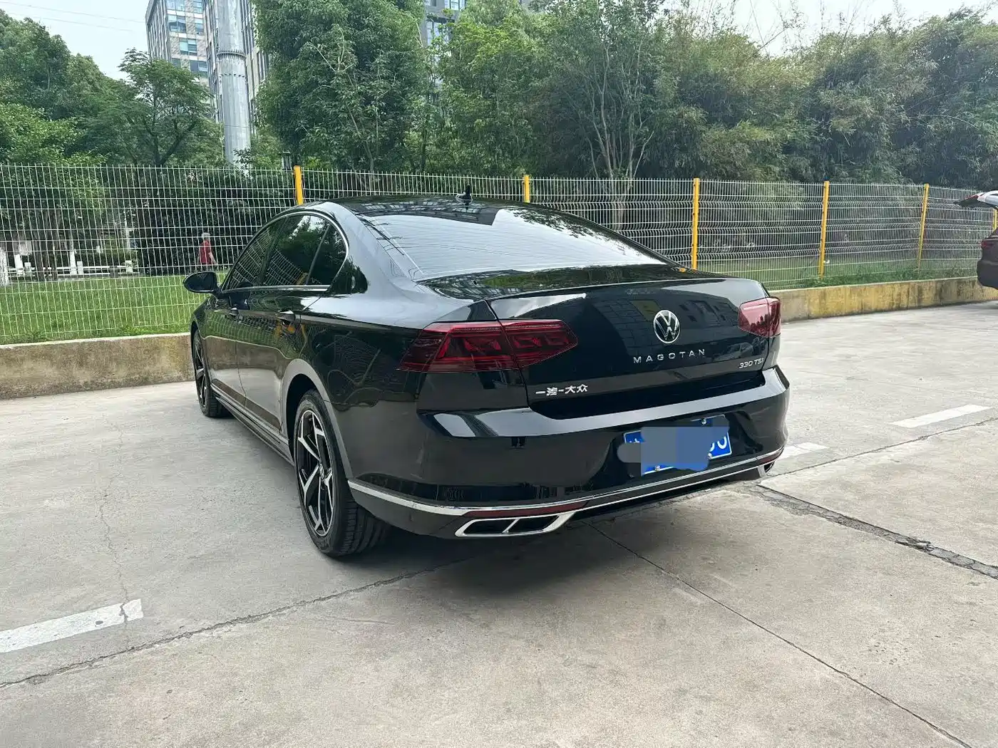 Volkswagen Magotan 2025 Facelift Public Edition 330TSI DSG Luxury фото 7