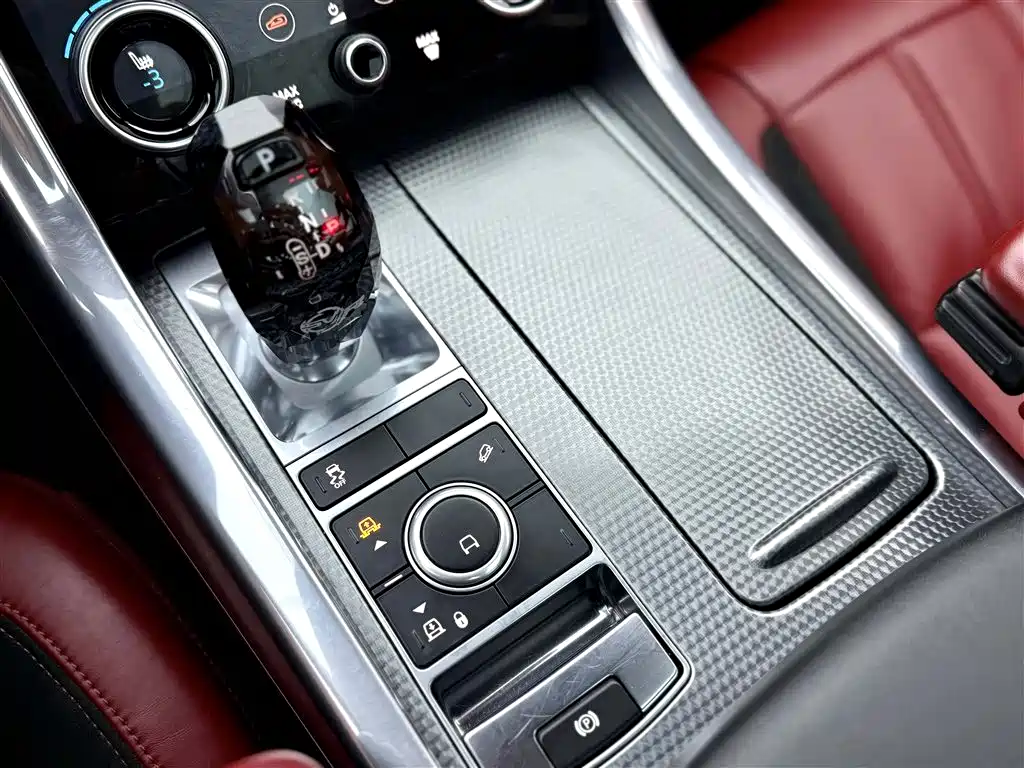 Land Rover Range Rover Sport 2021 3.0 L6 Gloss Black Edition фото 12