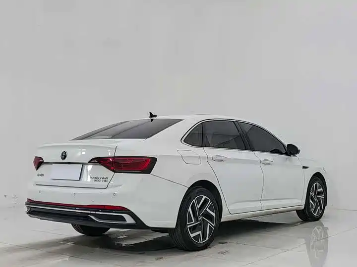 Volkswagen Sagitar 2023 300TSI DSG Surpassing Edition фото 7