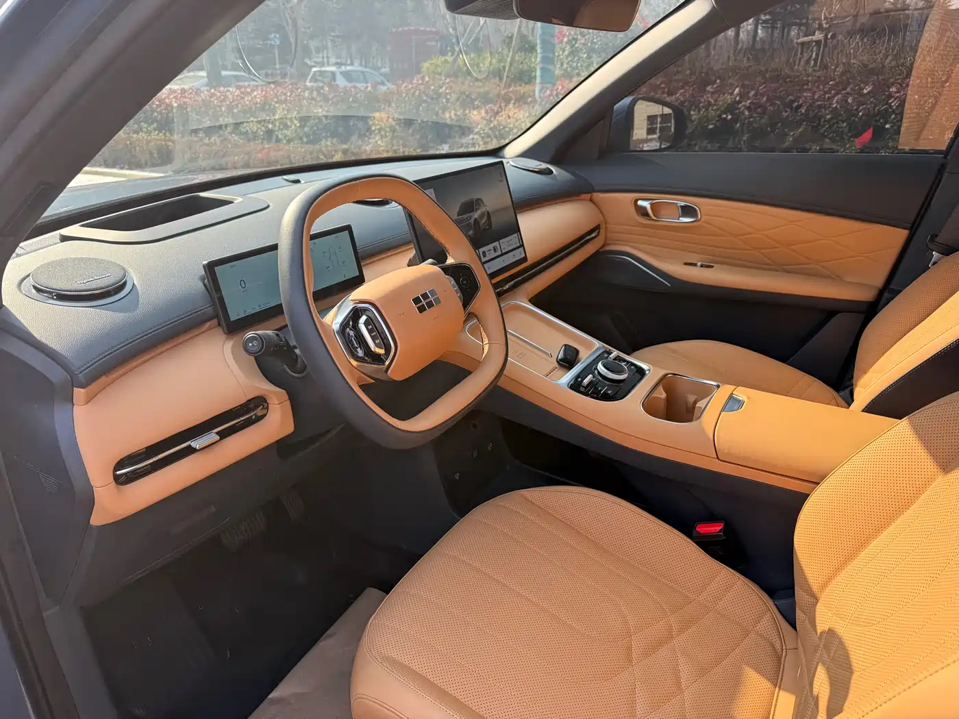 Geely Galaxy Galaxy Starship 7 EM-i 2025 120km Navigation Edition фото 4