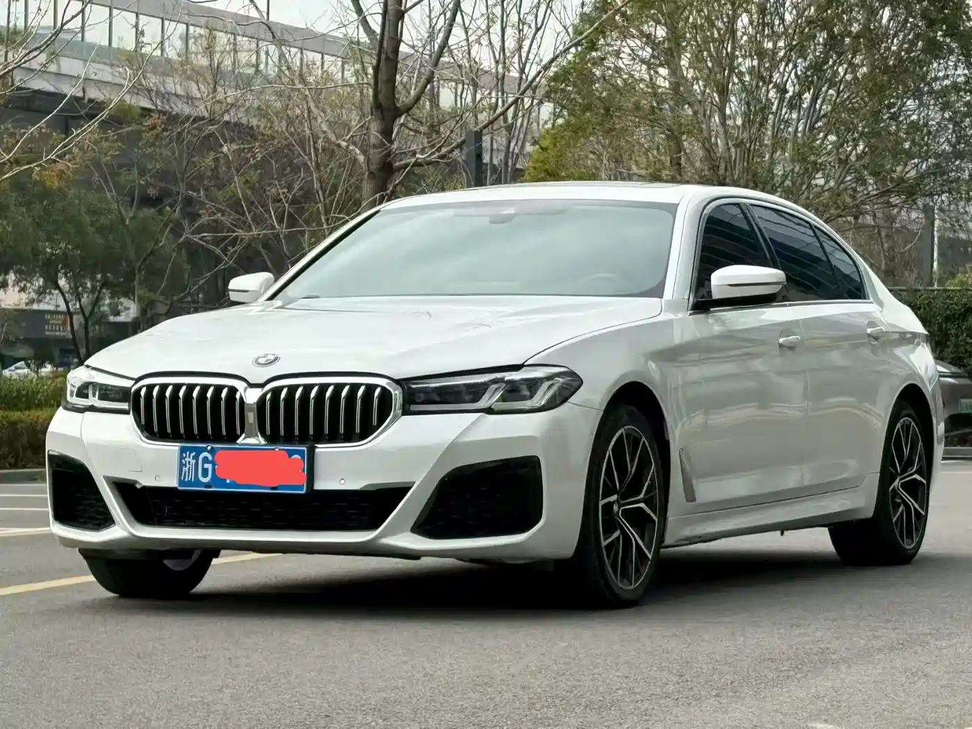 BMW 5 Series 2022 525Li M Sport Package