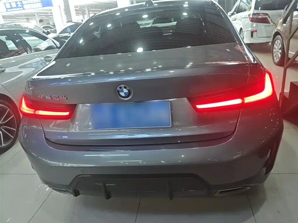 BMW 3 Series 2023 325Li M Sport Package фото 6