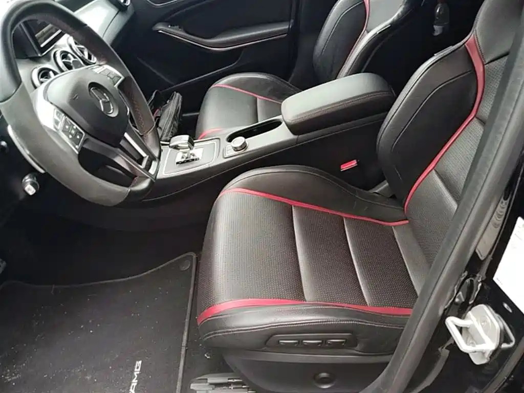 Mercedes-Benz GLA AMG 2015 AMG GLA 45 4MATIC фото 15