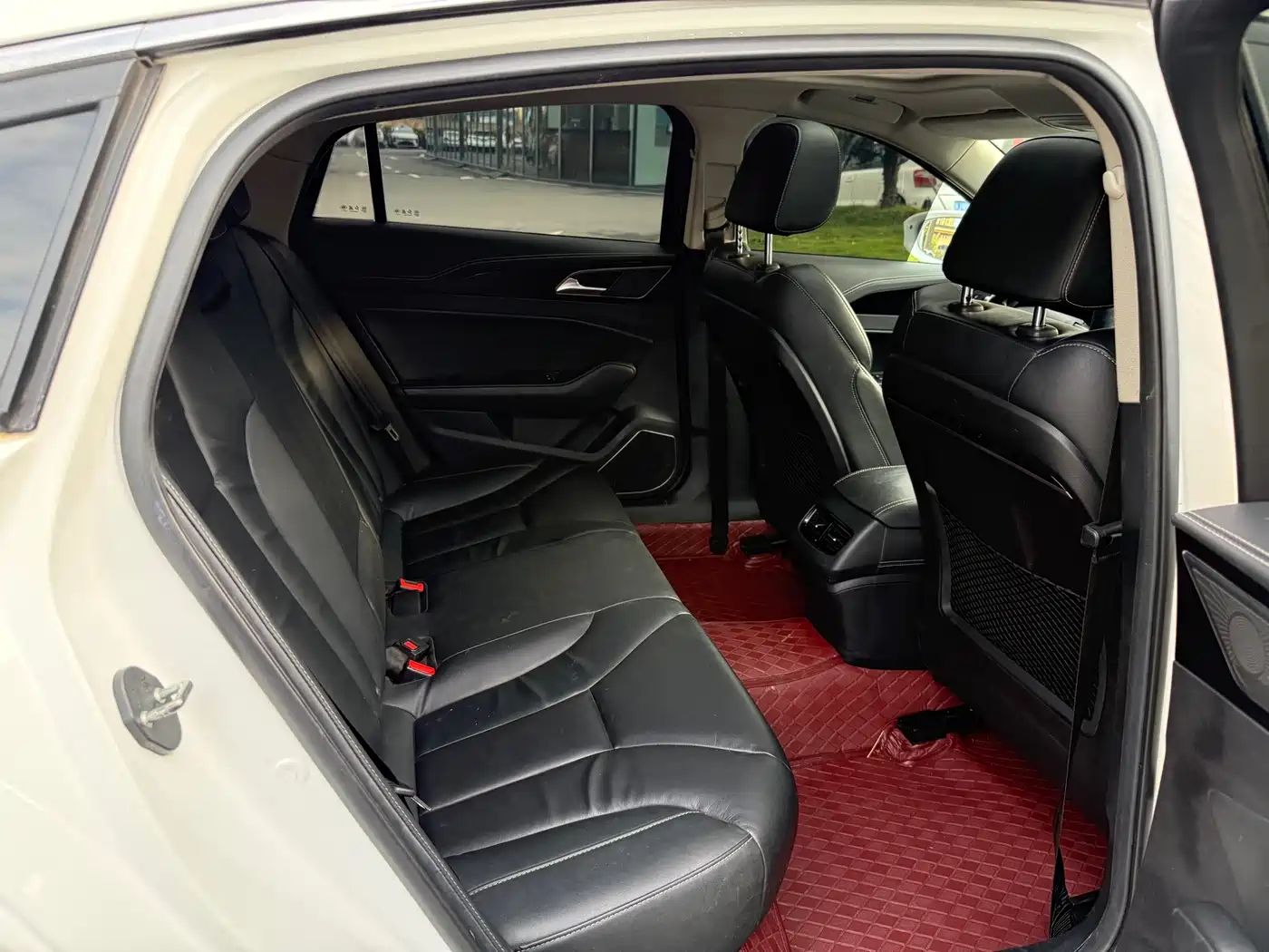 Hongqi H5 2018 30TD Smart Connect Agile Edition фото 15