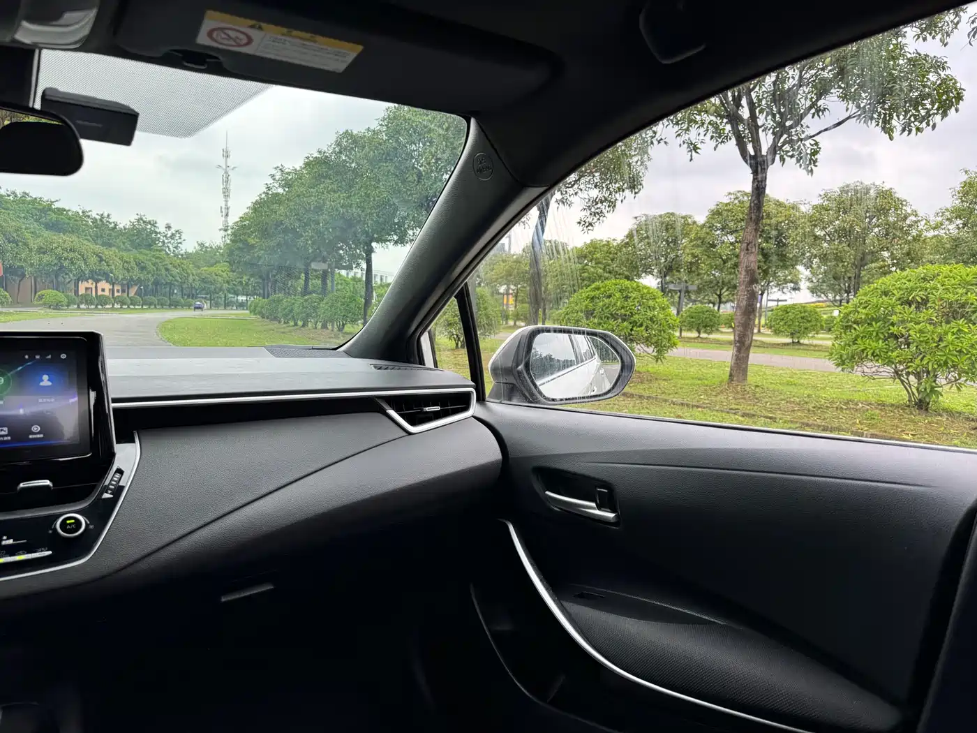 Toyota Levin 2019 Hybrid 1.8H E-CVT Luxury Edition China VI фото 13