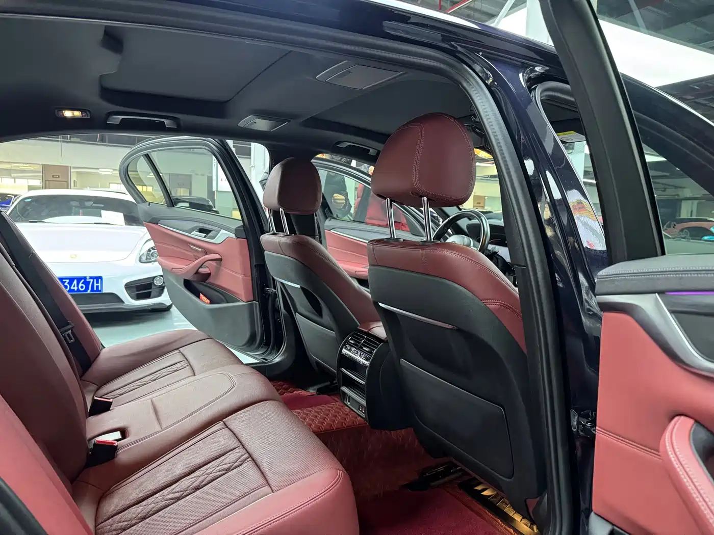 BMW 5 Series 2021 530Li Leading M Sport Package фото 12